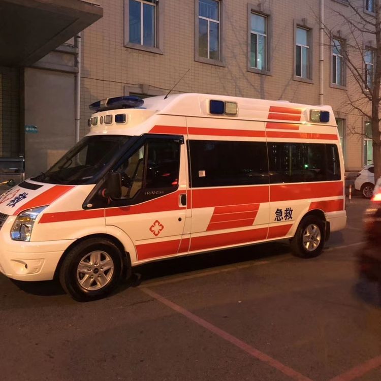 石楼夜间租赁救护车护送病人转院：安全转运的 8 大核心注意事项